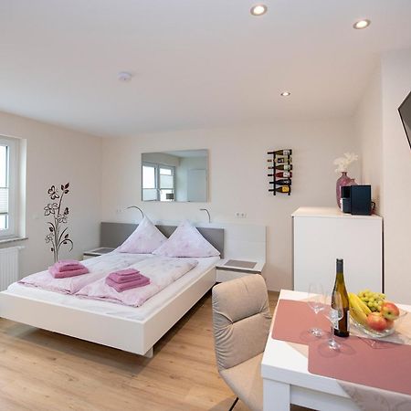 Studio Apartment Am Historischen Matthiasturm Neef Ngoại thất bức ảnh